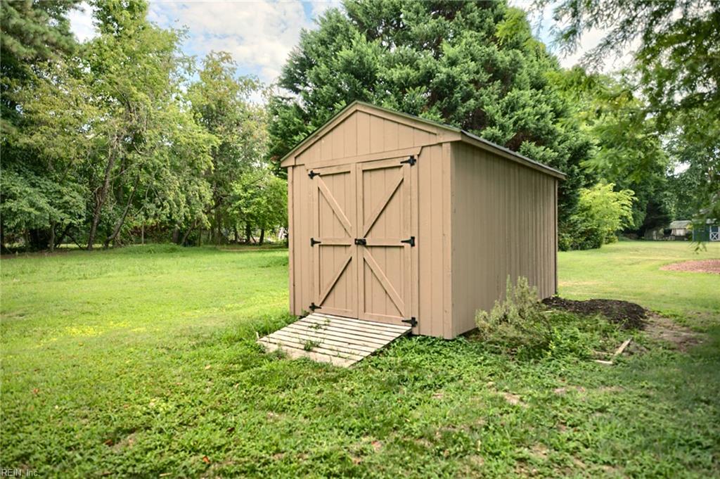 4 Tennis Cir Property Photo 46
