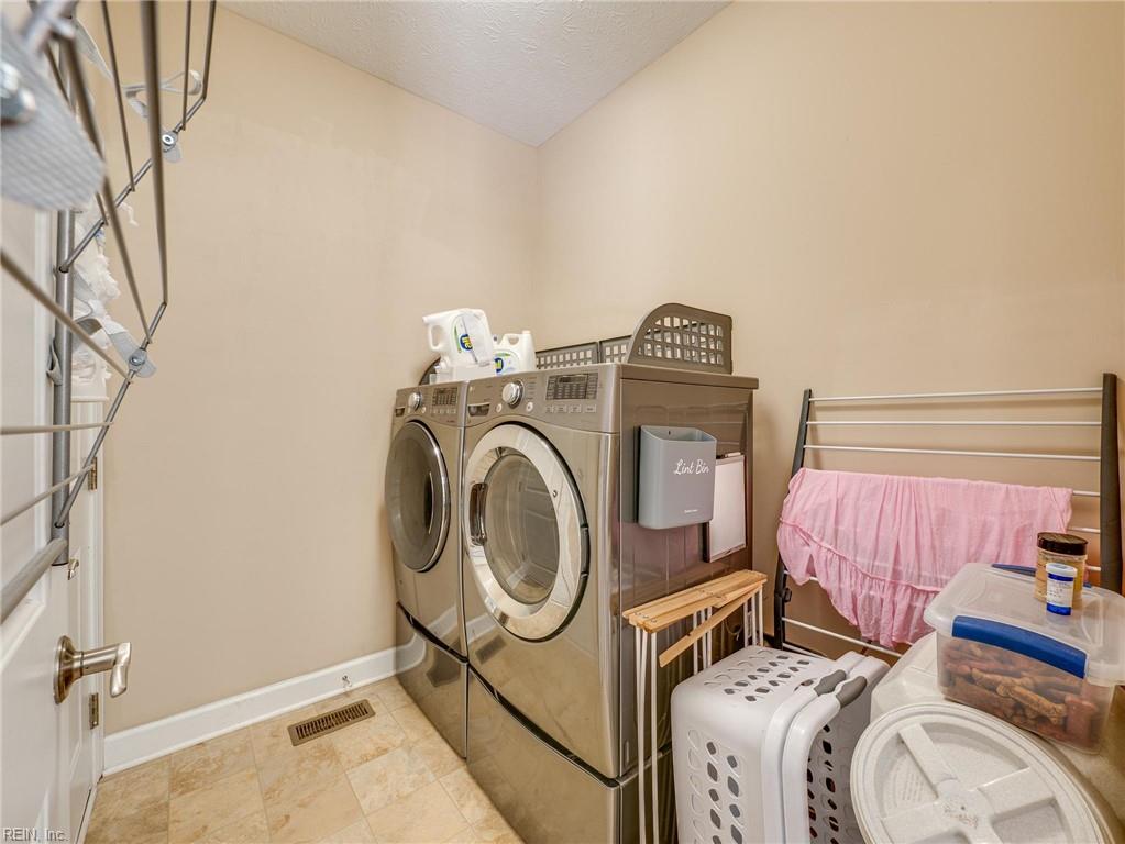 1098 Poquoson Ave Property Photo 23