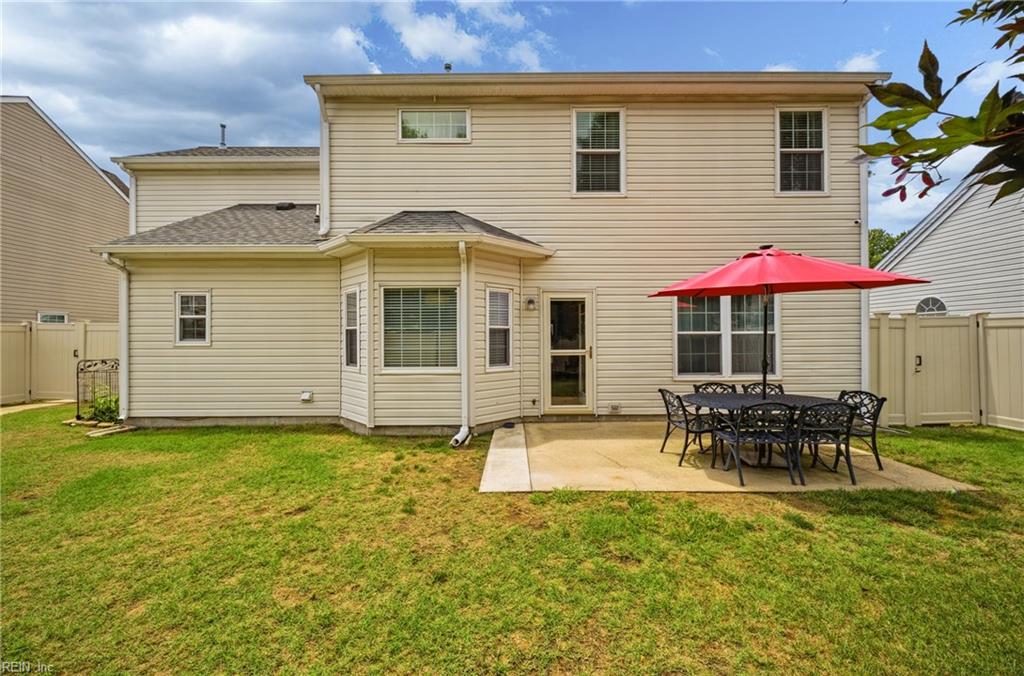 831 Holbrook Dr Property Photo 37