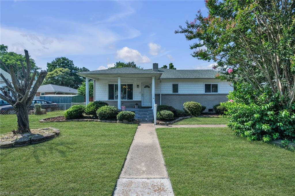 2724 Ash St Property Photo 4