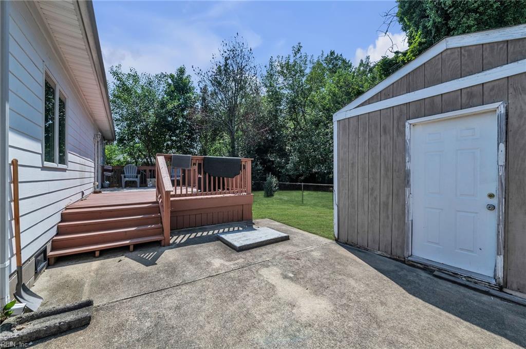 2724 Ash St Property Photo 10