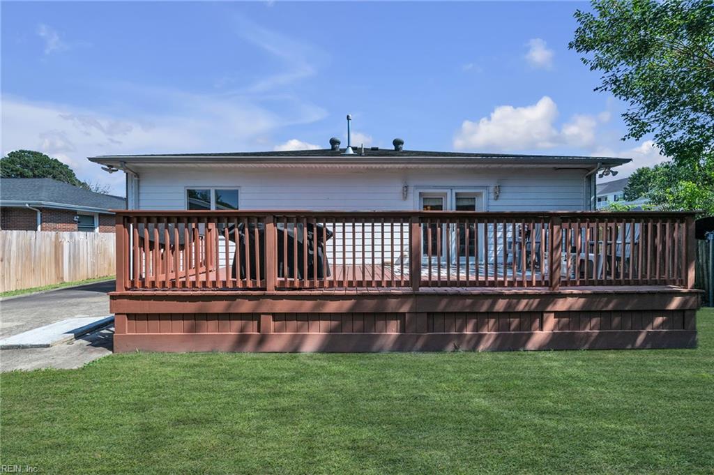 2724 Ash St Property Photo 11