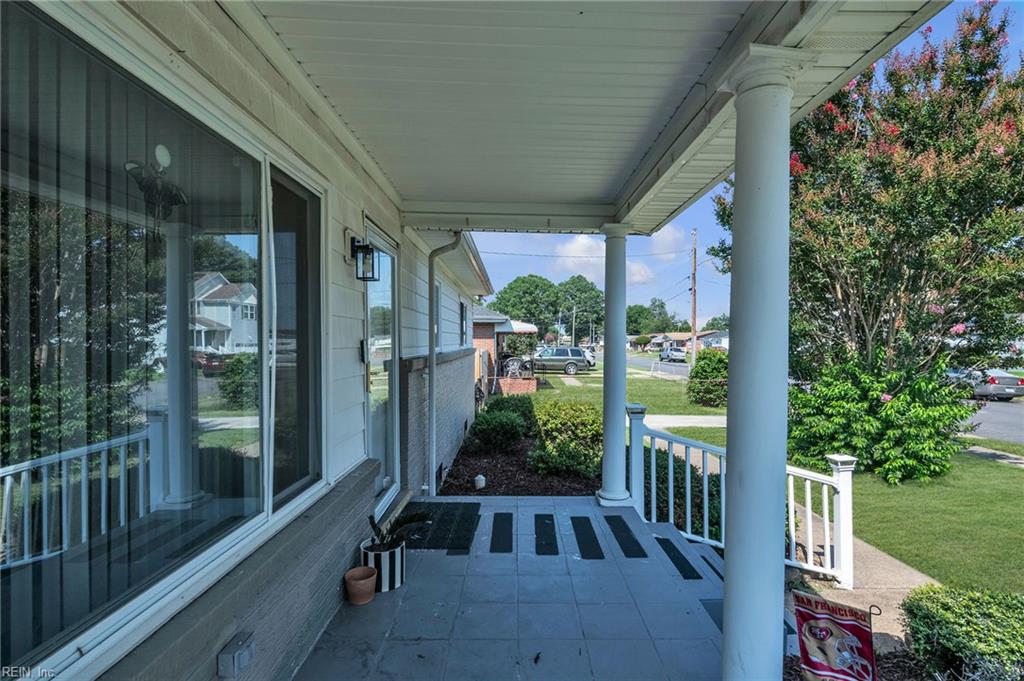 2724 Ash St Property Photo 12