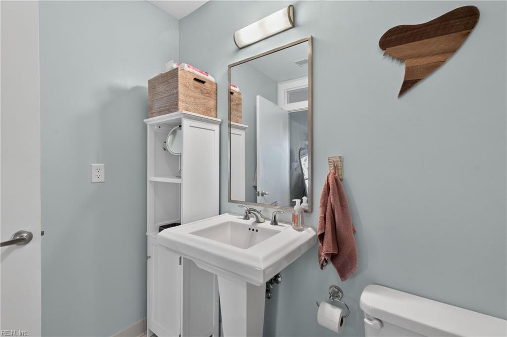 2951 Baltic Ave Property Photo 18