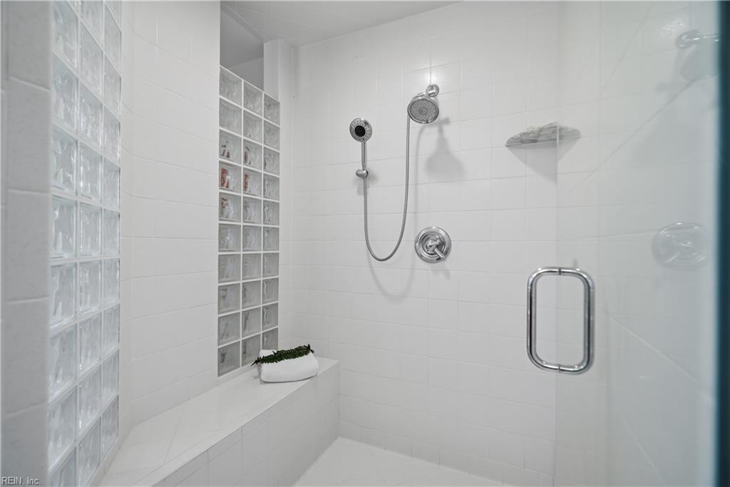 1632 Bay Point Dr Property Photo 22