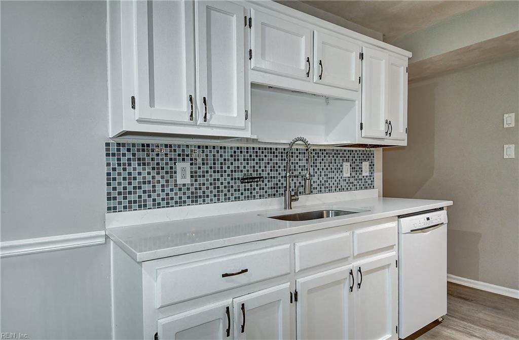 1820 Castleton Ct Property Photo 19