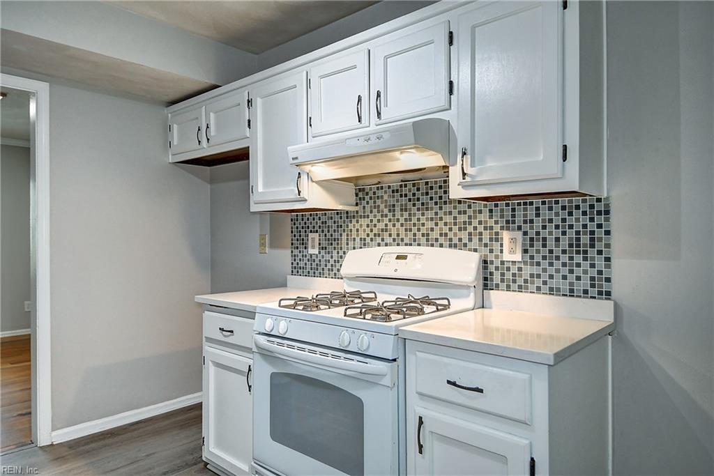 1820 Castleton Ct Property Photo 23