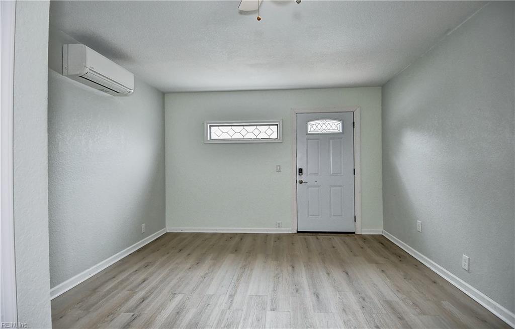 1820 Castleton Ct Property Photo 25