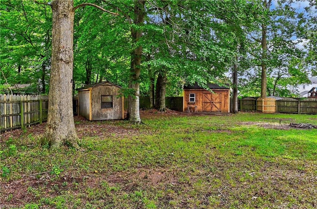 1820 Castleton Ct Property Photo 47