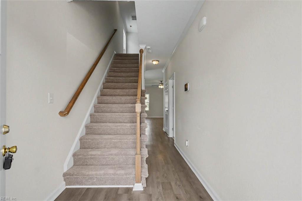 418 Wine St Property Photo 5