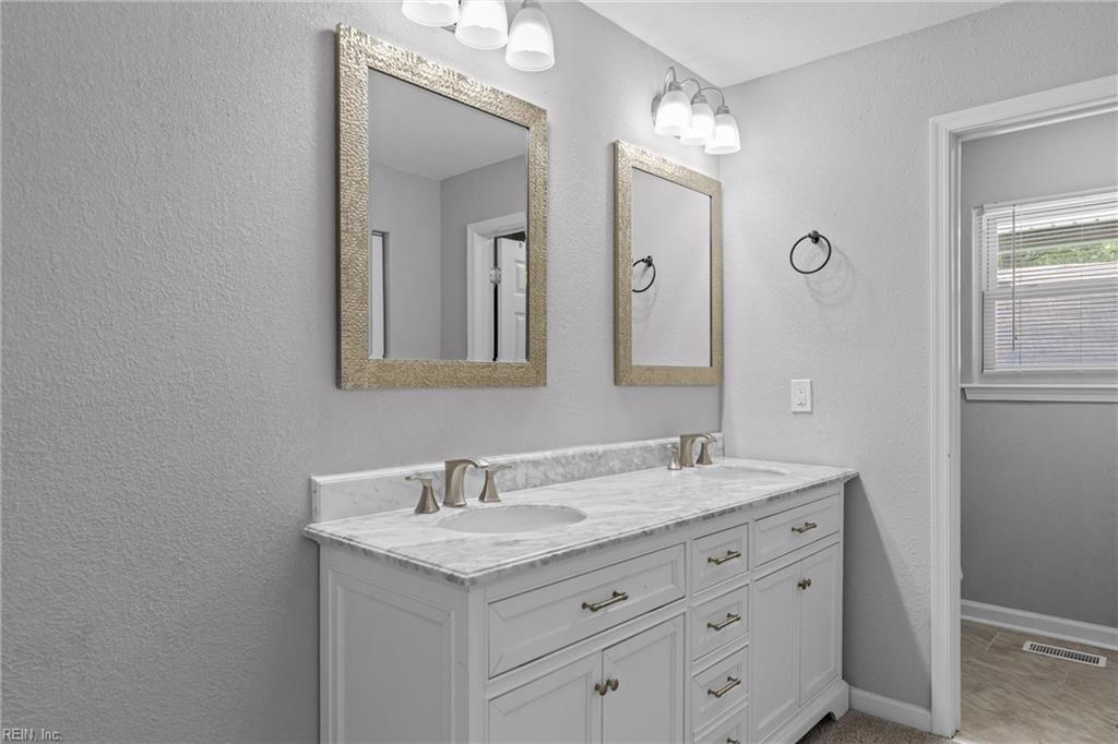 4021 Foxwood Dr Property Photo 13