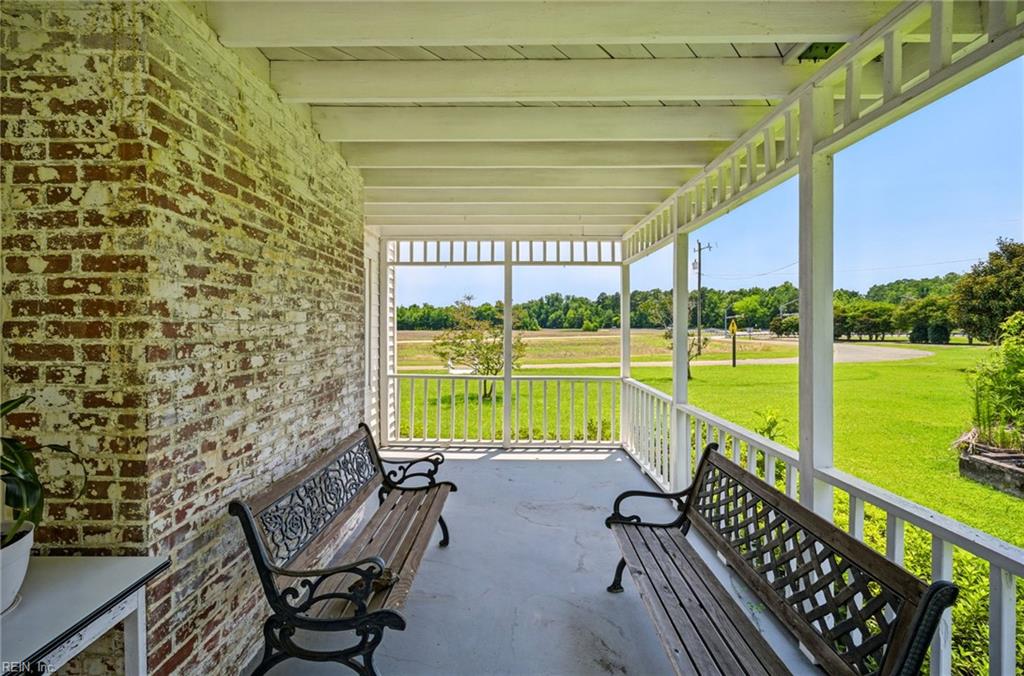 112 Station Rd Property Photo 29