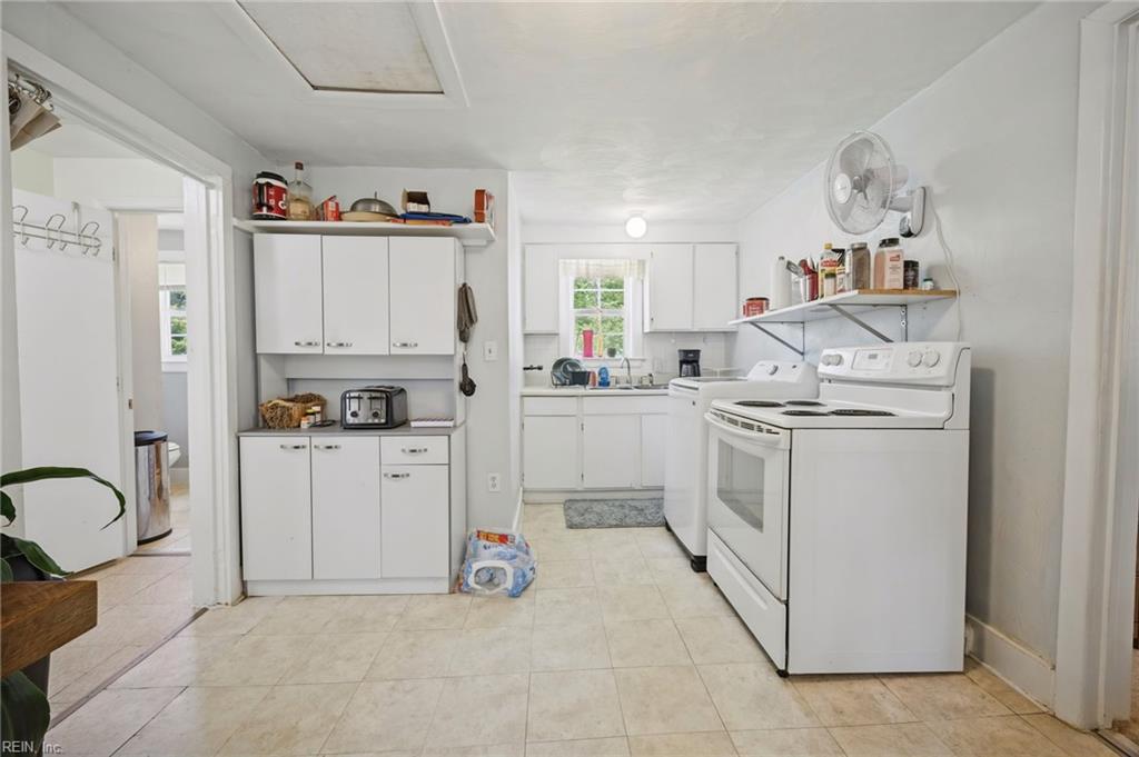 112 Station Rd Property Photo 36