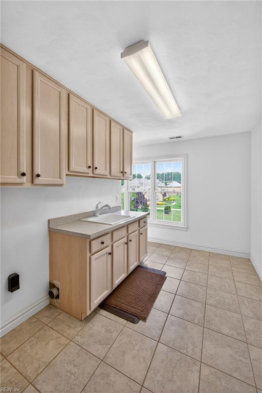 2505 Sylvia Ct Property Photo 40