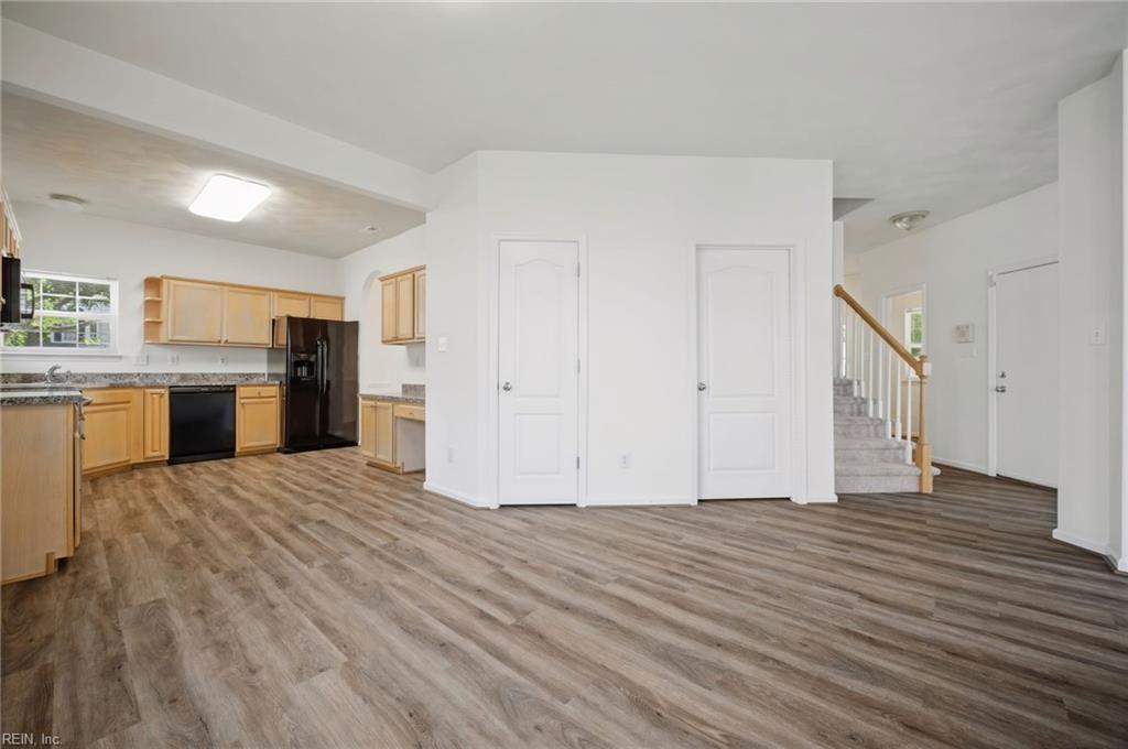492 Shakespeare Dr Property Photo 13