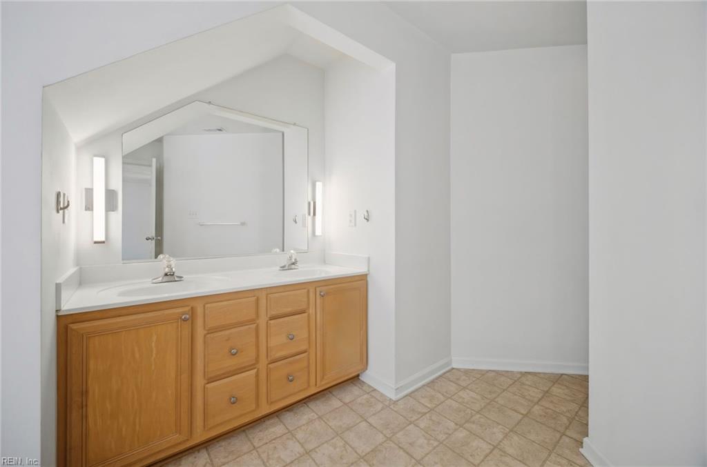492 Shakespeare Dr Property Photo 29