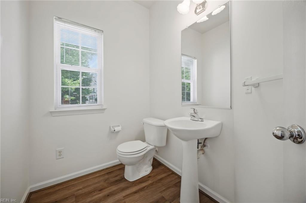 492 Shakespeare Dr Property Photo 32