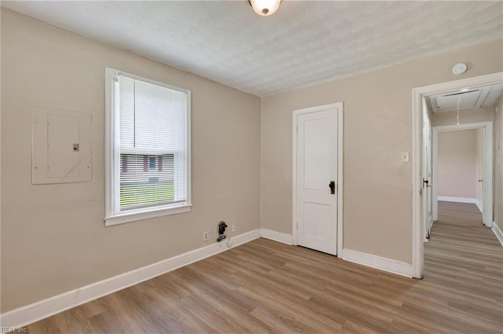 1220 32nd St Property Photo 13