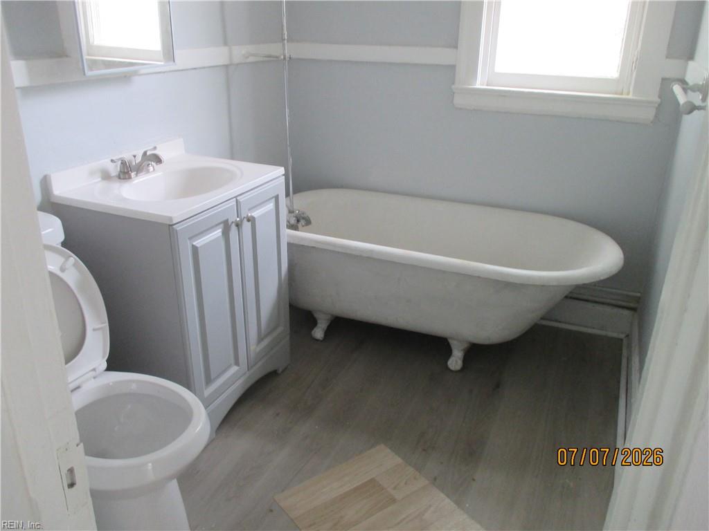 10202 Warwick Blvd Property Photo 7