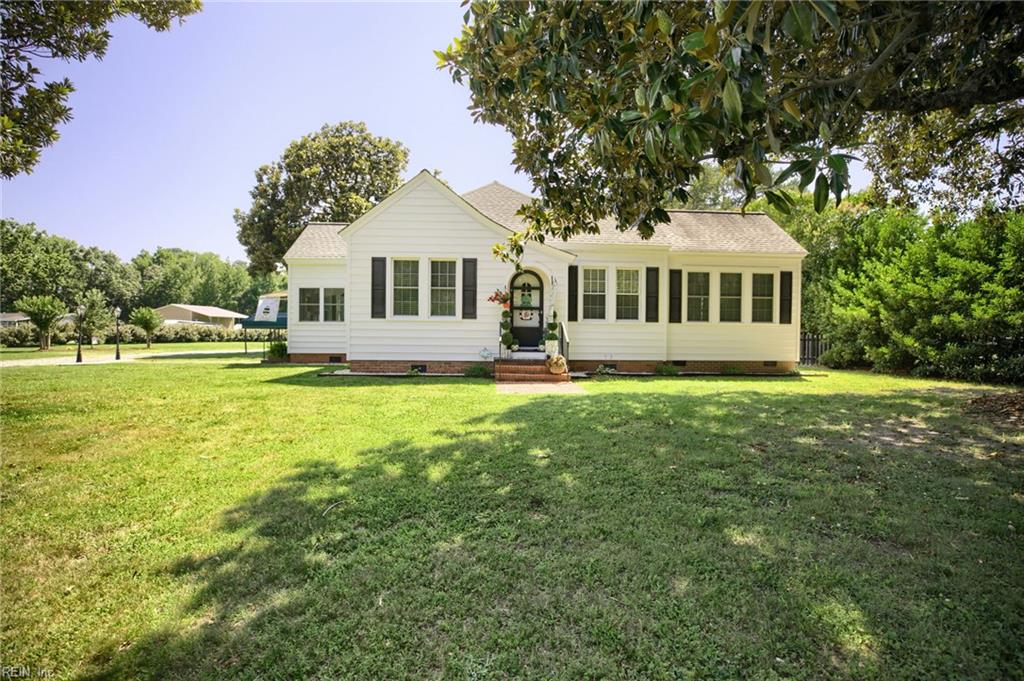 2750 New Point Comfort Hwy Property Photo 1