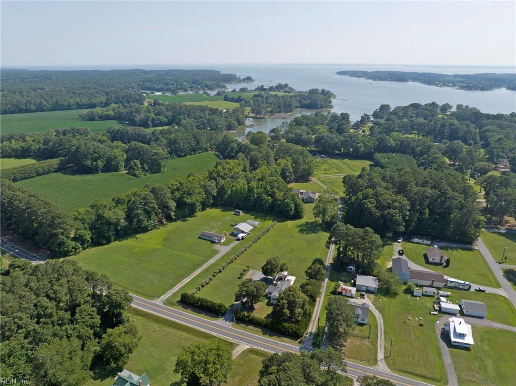 2750 New Point Comfort Hwy Property Photo 12
