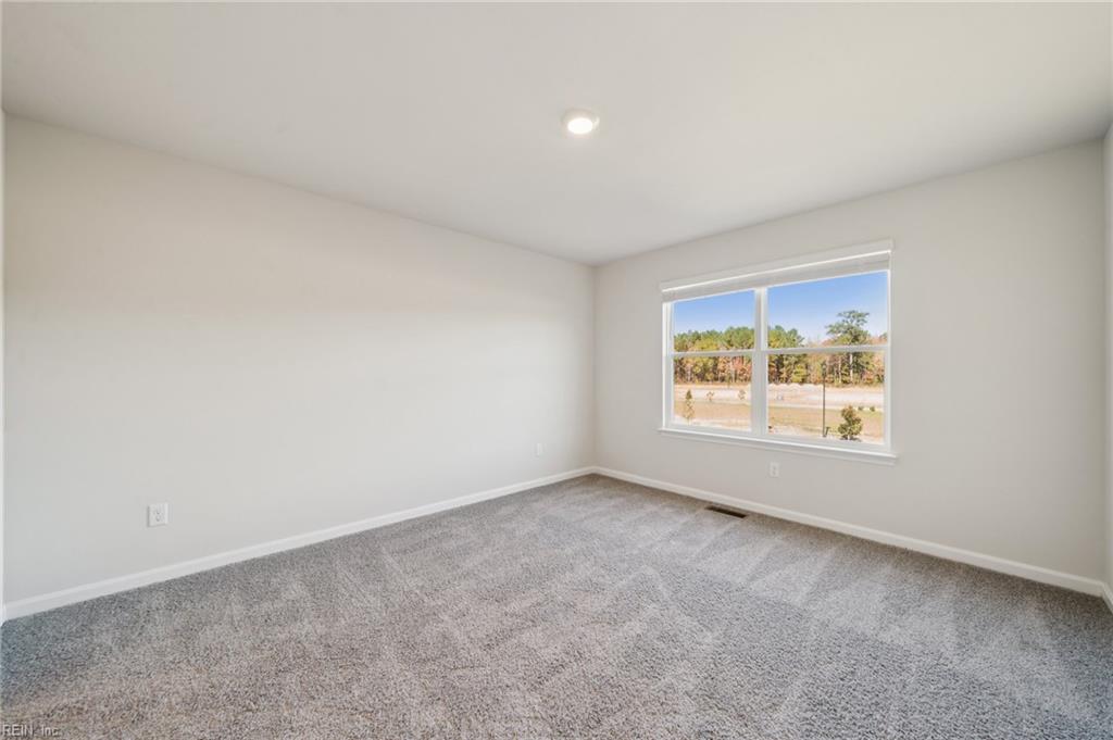 1007 Eastport Pl Property Photo 17