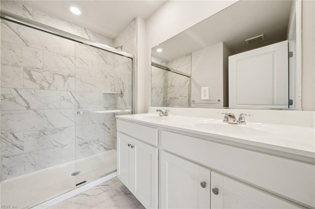 1007 Eastport Pl Property Photo 19