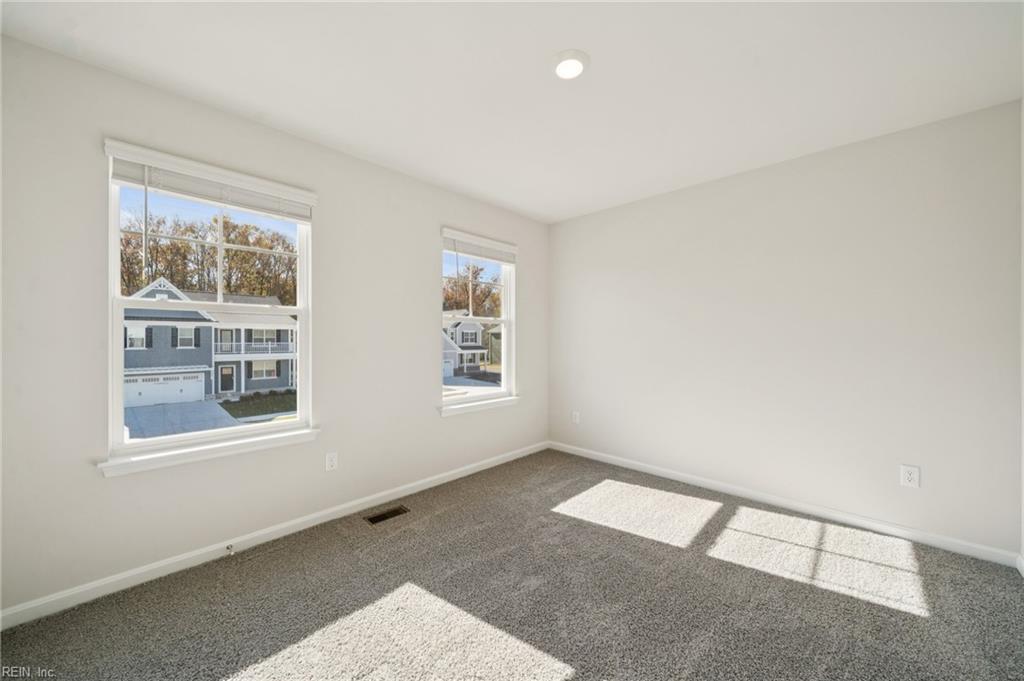 1007 Eastport Pl Property Photo 26