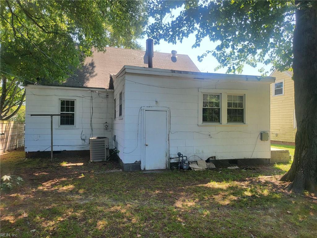 415 Hampton Roads Ave Property Photo 4