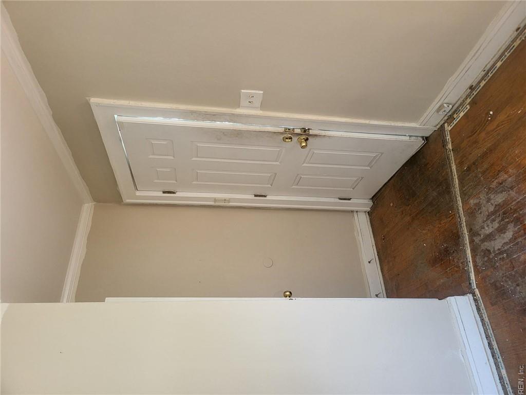 415 Hampton Roads Ave Property Photo 8