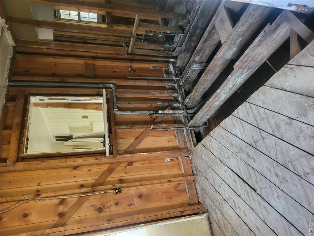 415 Hampton Roads Ave Property Photo 11