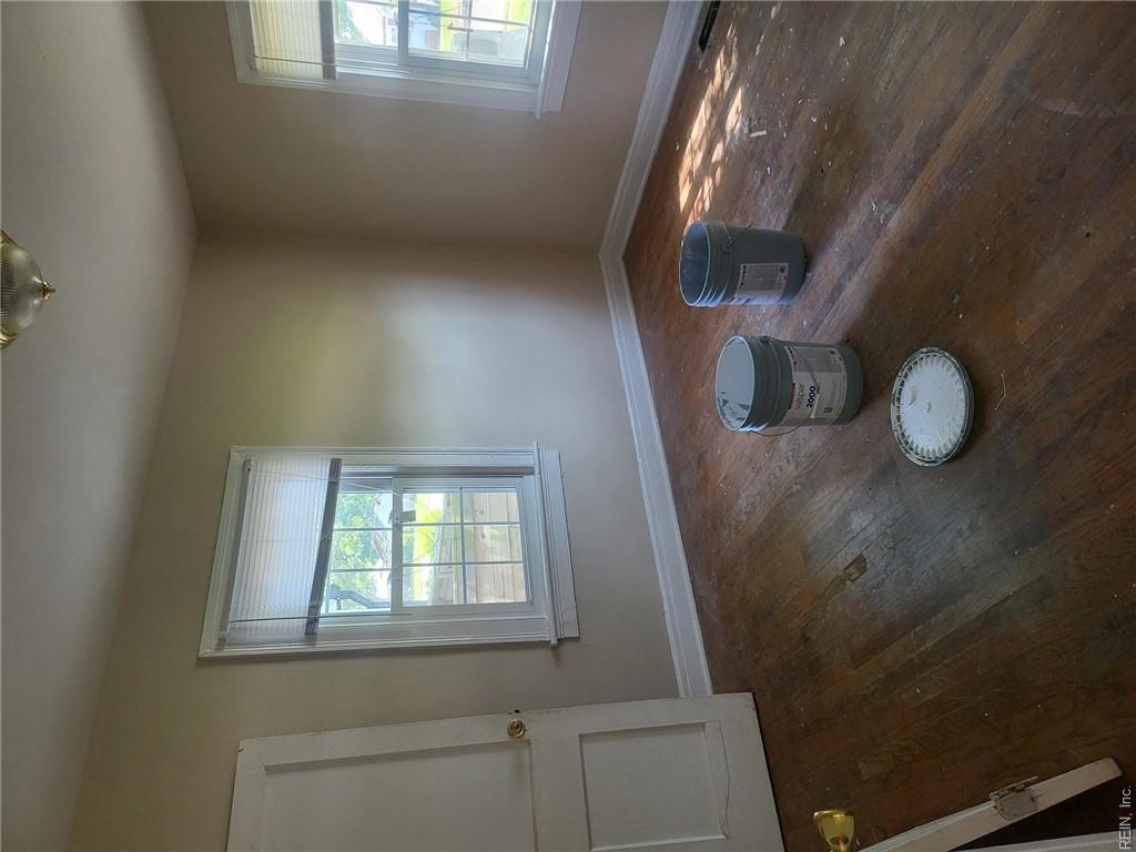 415 Hampton Roads Ave Property Photo 15