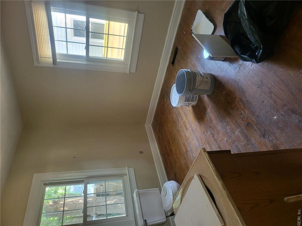 415 Hampton Roads Ave Property Photo 16