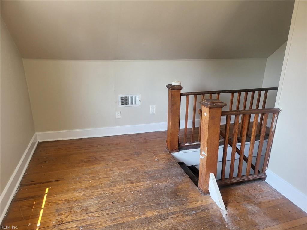 415 Hampton Roads Ave Property Photo 20