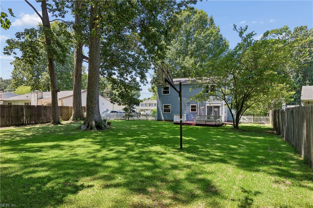 721 Chatsworth Dr Property Photo 1