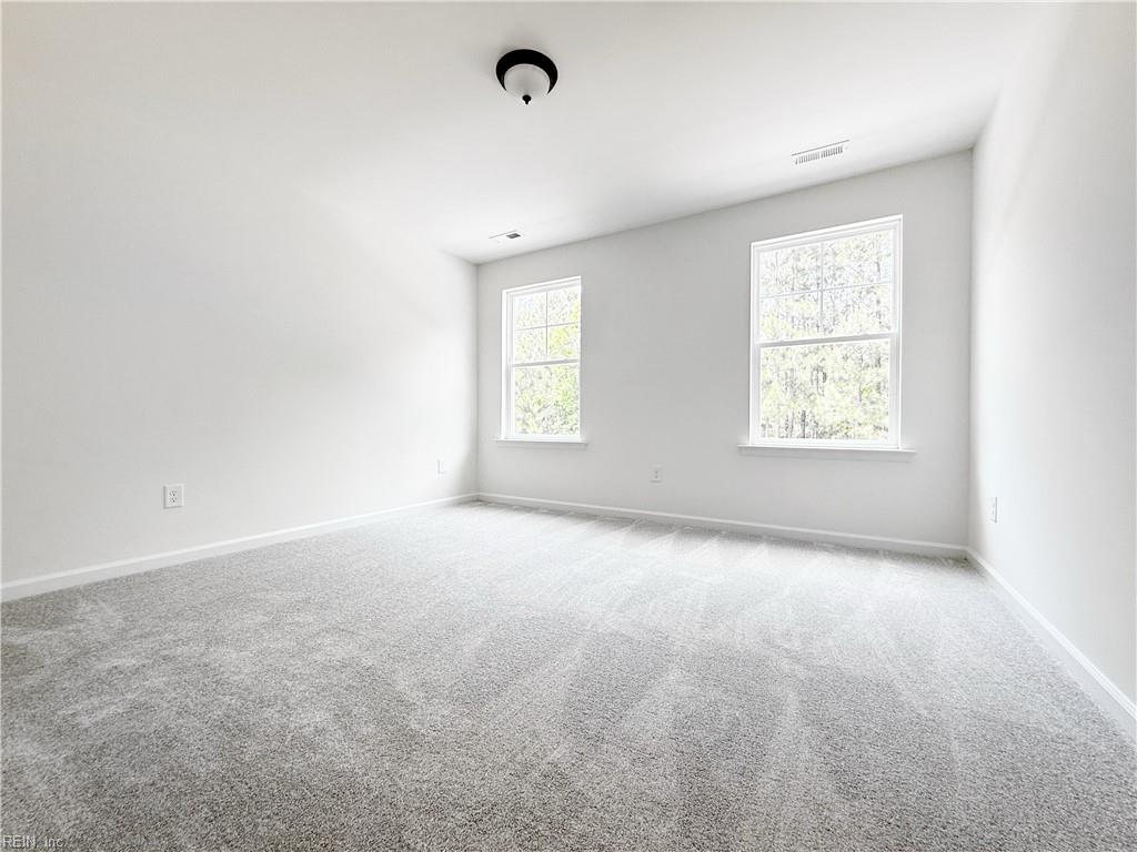 1527 Waltham Ln Property Photo 19