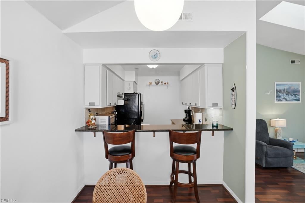 2410 Loran Ct Property Photo 8