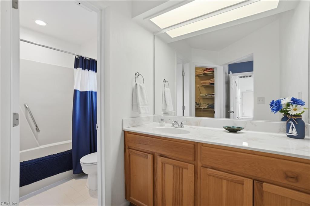2410 Loran Ct Property Photo 15