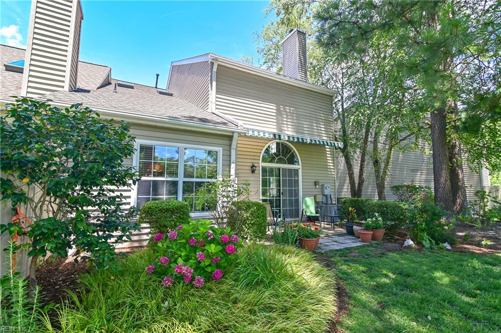 1137 Cypress Point Way Property Photo 3