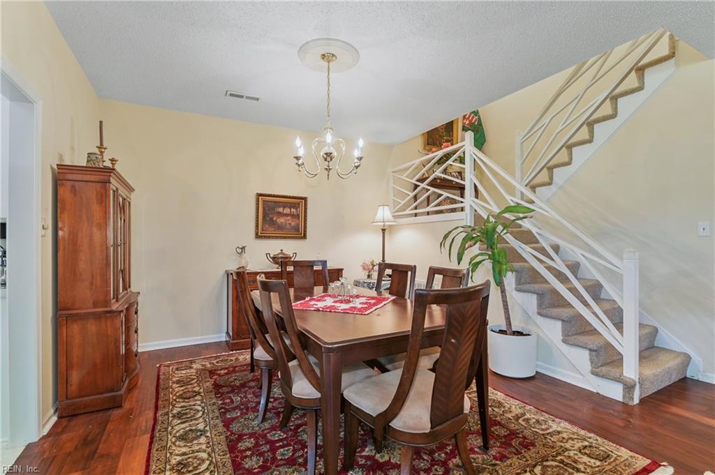 1137 Cypress Point Way Property Photo 6