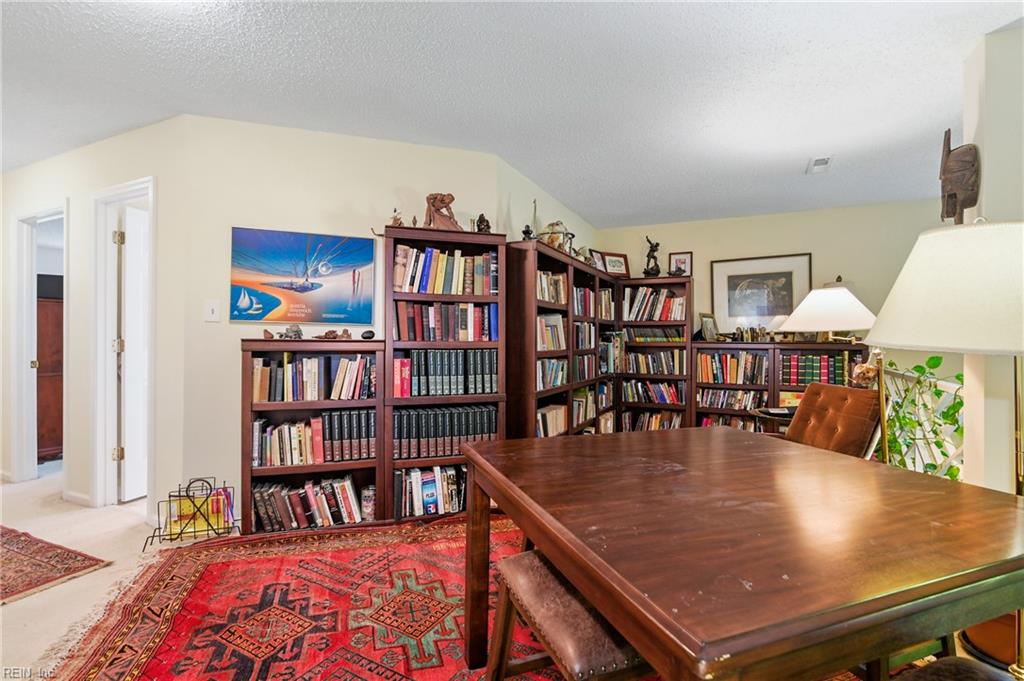 1137 Cypress Point Way Property Photo 25