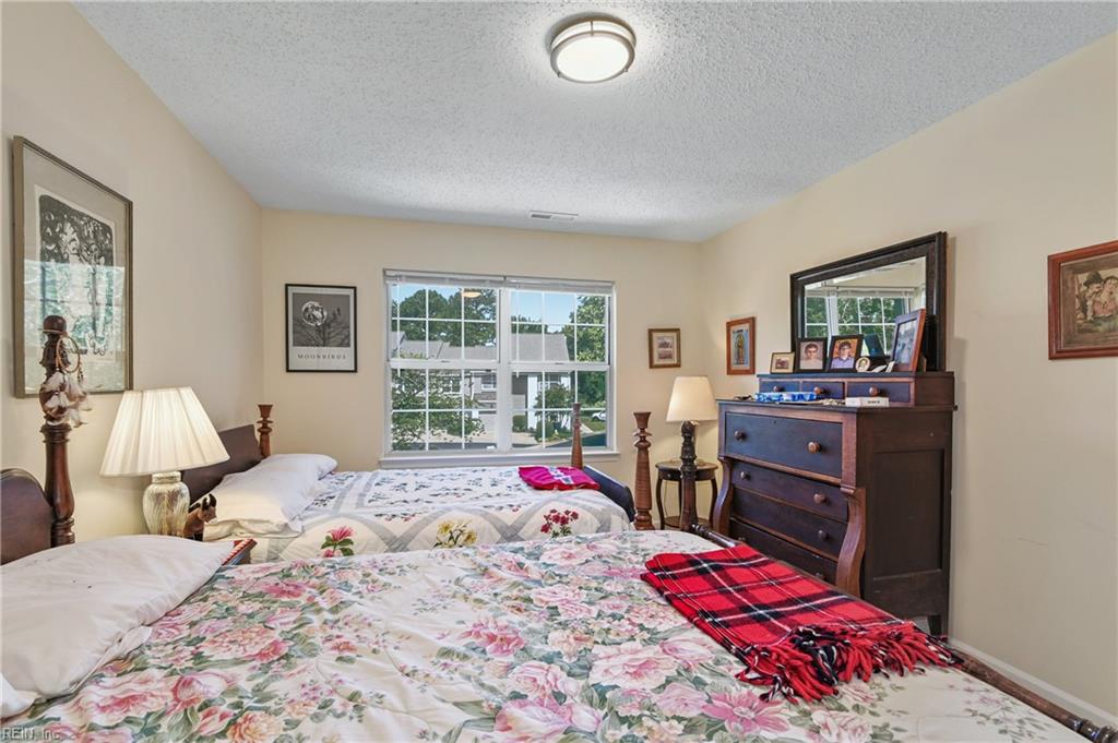 1137 Cypress Point Way Property Photo 31
