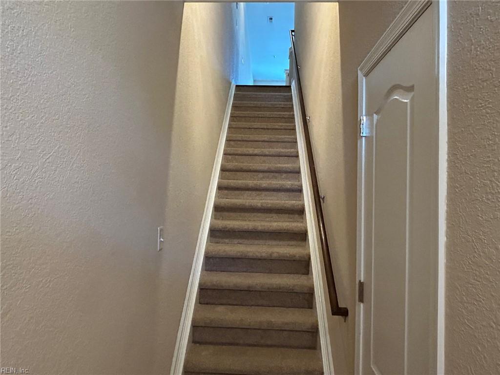 4933 Travertine Ave Property Photo 3