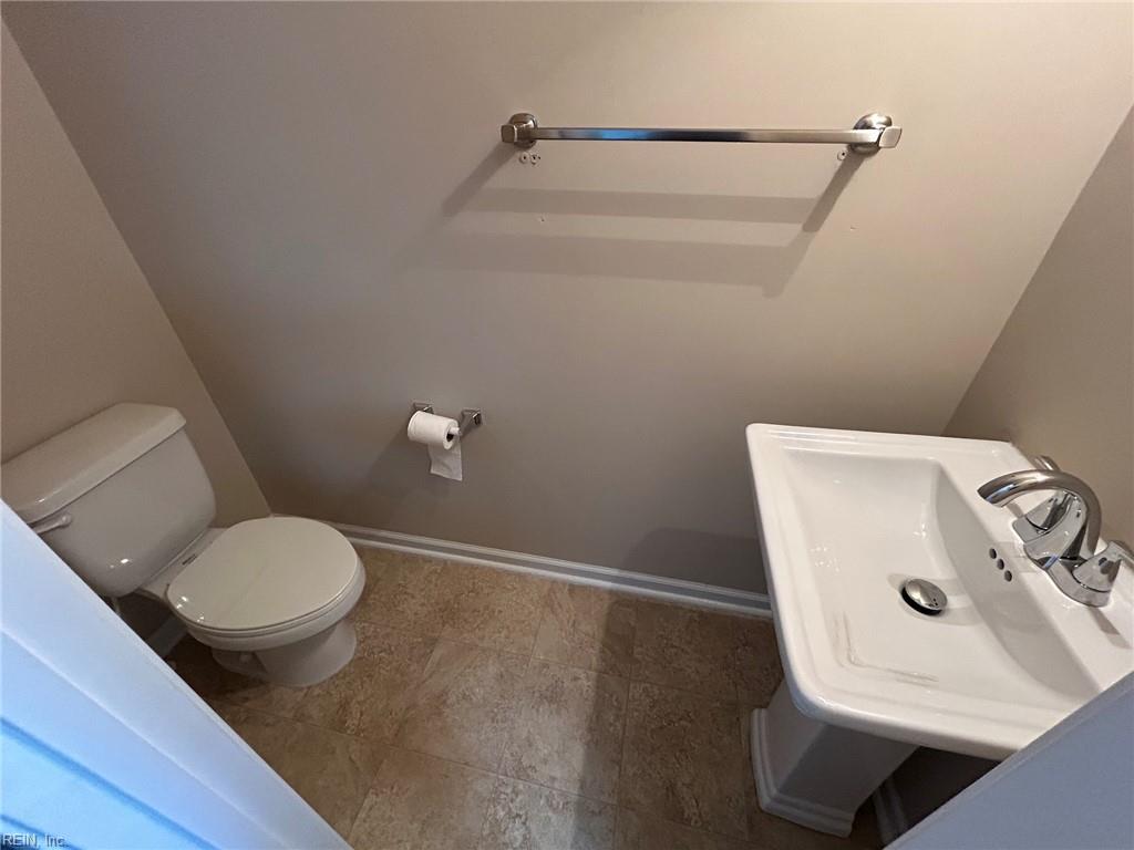 4933 Travertine Ave Property Photo 10