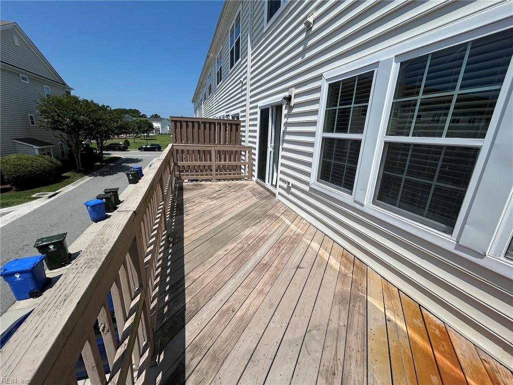 4933 Travertine Ave Property Photo 12
