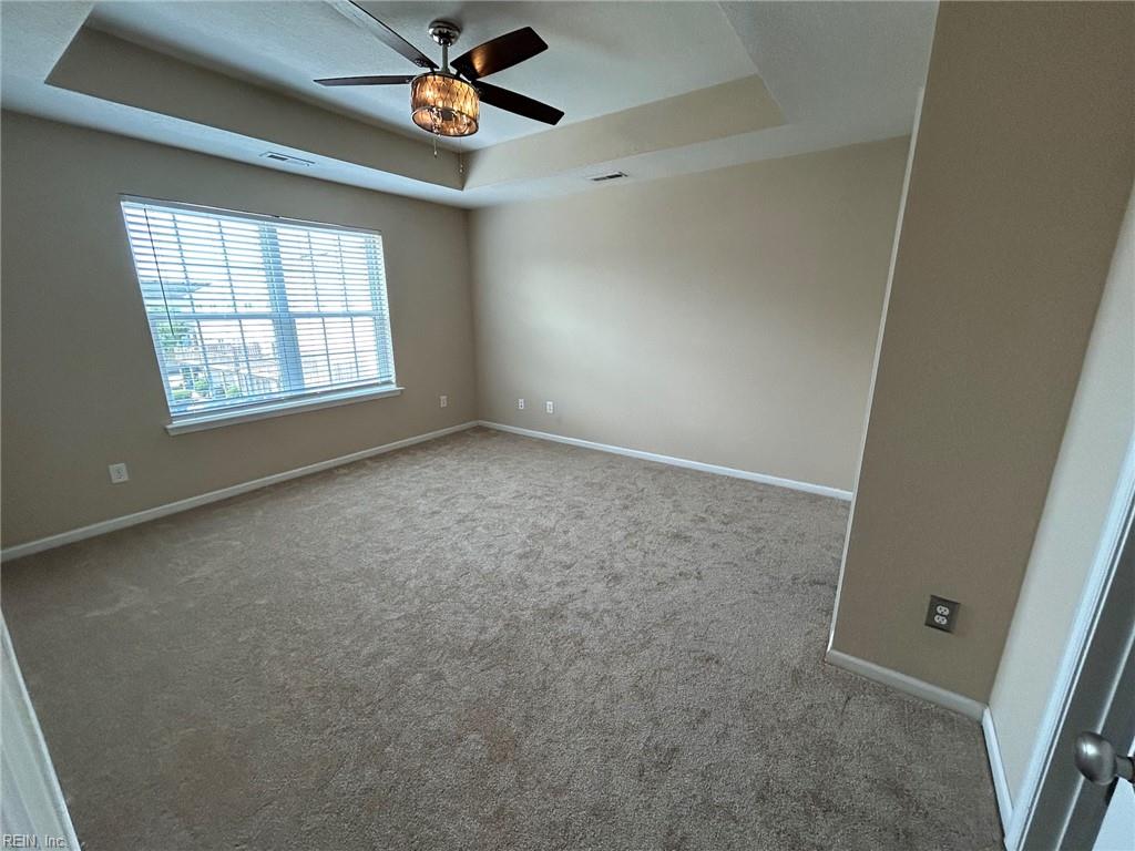 4933 Travertine Ave Property Photo 20