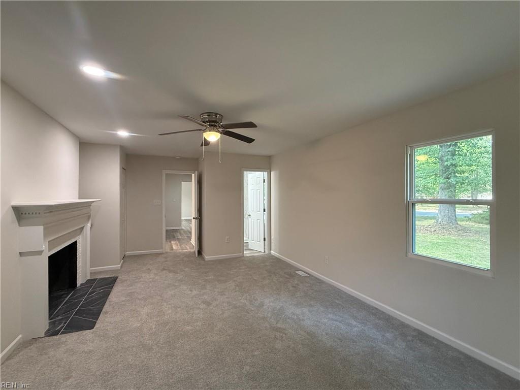 537 Margaret Dr Property Photo 6