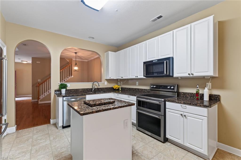 4467 Pleasant View Dr Property Photo 9