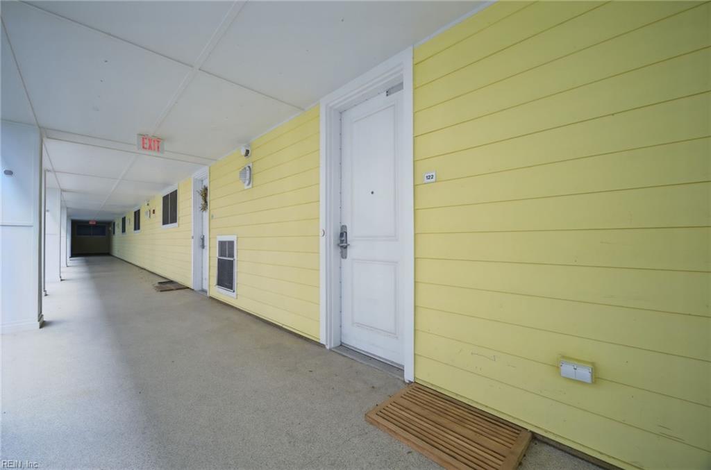 3738 Sandpiper Rd Property Photo 4