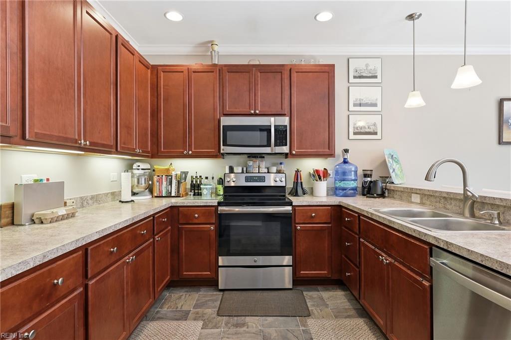 4376 Turnworth Arch Property Photo 12